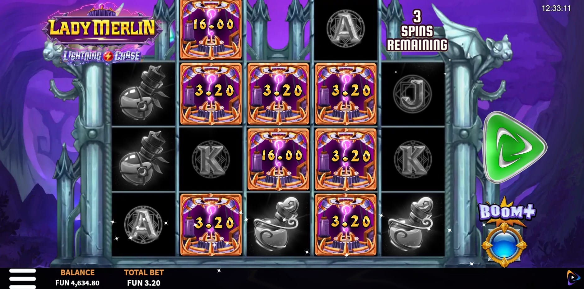 Lady Merlin Lightning Chase slot